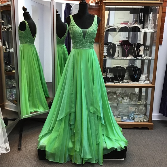 Sherri Hill Dresses & Skirts - Sherri Hill - Style 50801 - Size 6 - Green